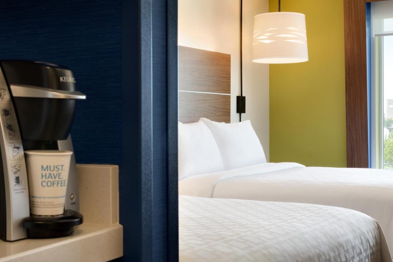 Holiday Inn Express & Suites - Painesville - Concord By Ihg Bagian luar foto