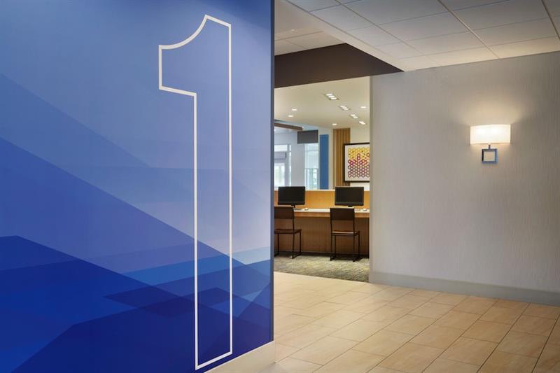 Holiday Inn Express & Suites - Painesville - Concord By Ihg Bagian luar foto