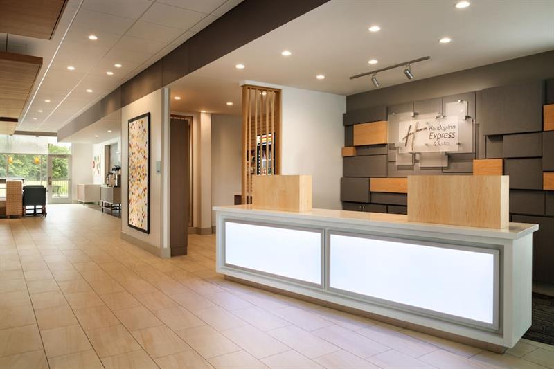 Holiday Inn Express & Suites - Painesville - Concord By Ihg Bagian luar foto
