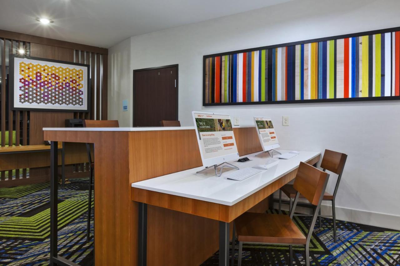 Holiday Inn Express & Suites - Painesville - Concord By Ihg Bagian luar foto